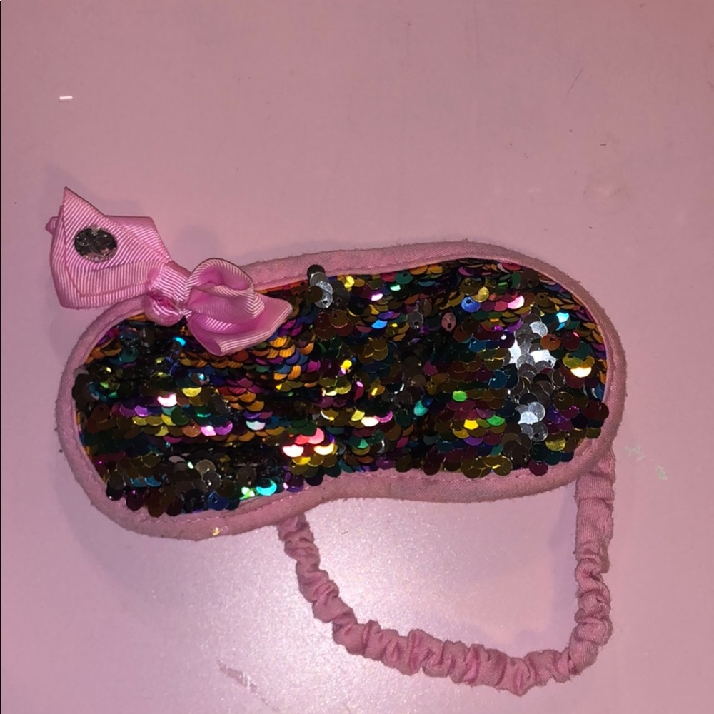 Jojo siwa Claire’s blindfold